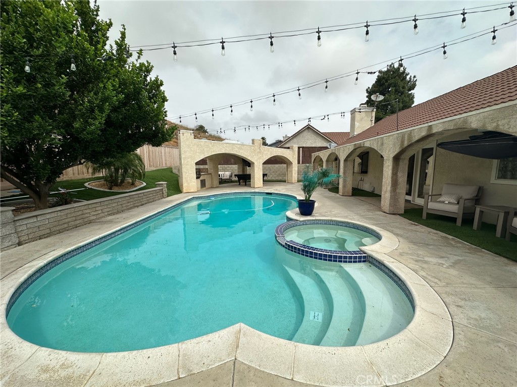 11296 Heathcliff Drive Riverside, CA 92505 - Photo 18 of 19