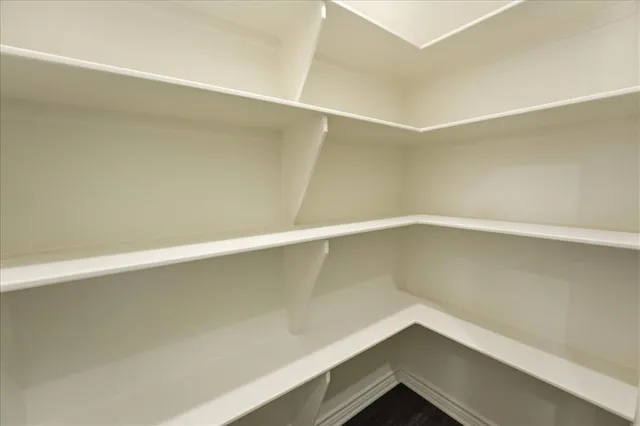 $2,000 | 806 South Newsom Street, Mineola, TX 75773