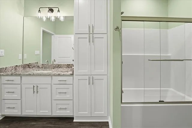 $1,950 | 806 South Newsom Street, Mineola, TX 75773