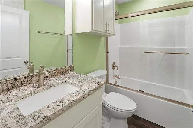 $2,000 | 806 South Newsom Street, Mineola, TX 75773