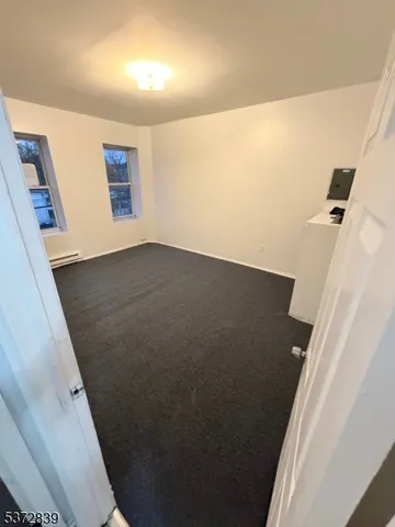 $1,599 | 1165 East State Street, Unit 6, Trenton, NJ 08609