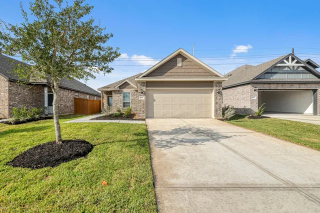 $2,315 | 2518 Green Jasper Drive, Iowa Colony, TX 77583