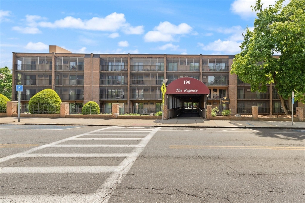 190 High Street, Unit 509 Medford, MA 02155 - Photo 1 of 25