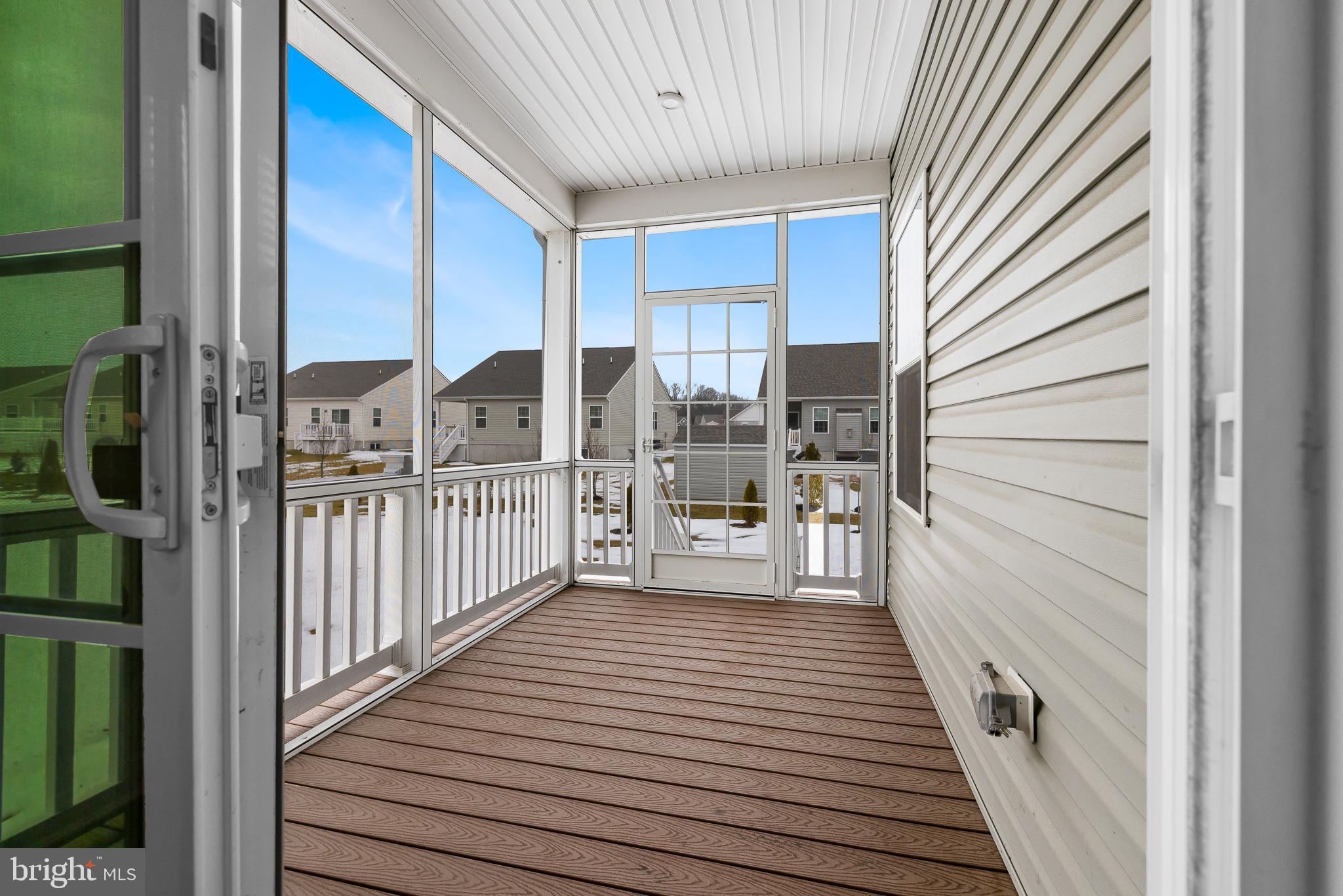 929 Robinson Road Townsend, DE 19734 - Photo 22 of 57 a view of a balcony with chairs