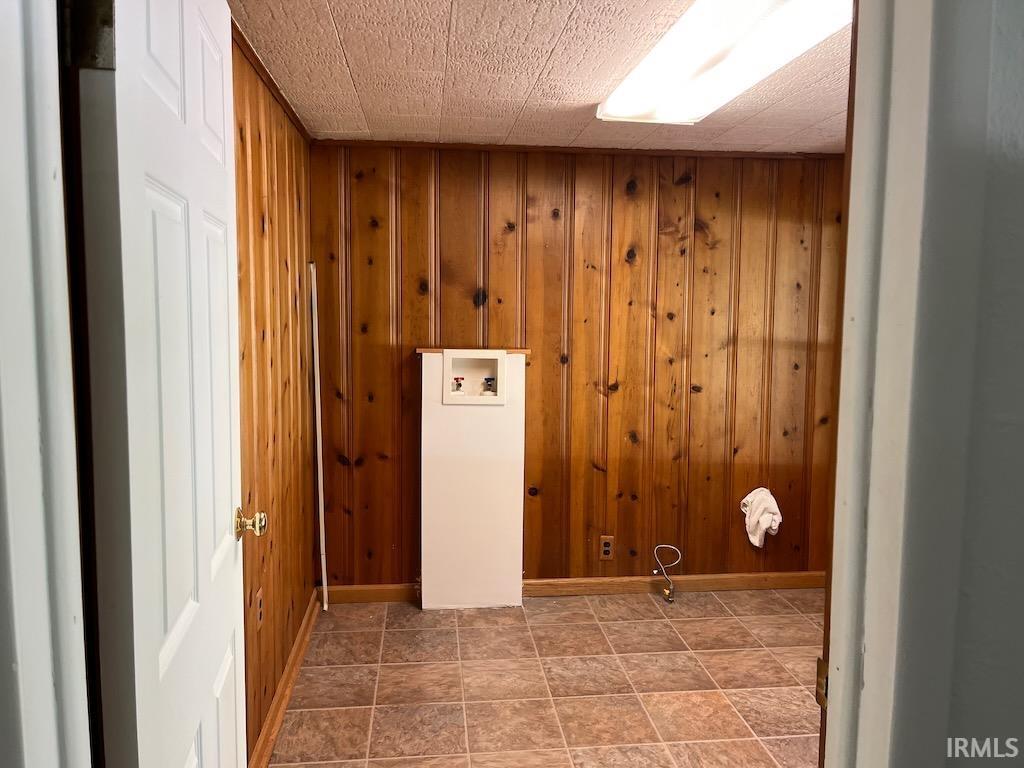 1007 North Greene Road Goshen, IN 46526 - Photo 5 of 11 Gallery Image 5