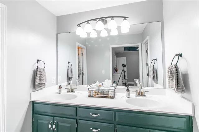 $389,900 | 3420 Brooklyn Avenue, Sedalia, MO 65301