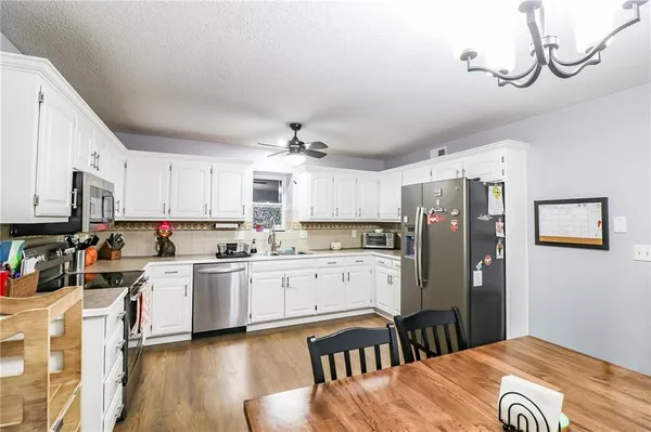 $375,000 | 3420 Brooklyn Avenue, Sedalia, MO 65301