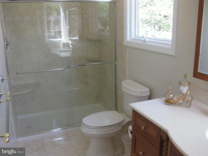 1604 2nd Street Delanco, NJ 08075 - Photo 11 of 22 Master Bathroom