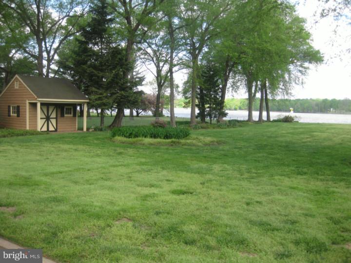 1604 2nd Street Delanco, NJ 08075 - Photo 16 of 22 Storage Shed