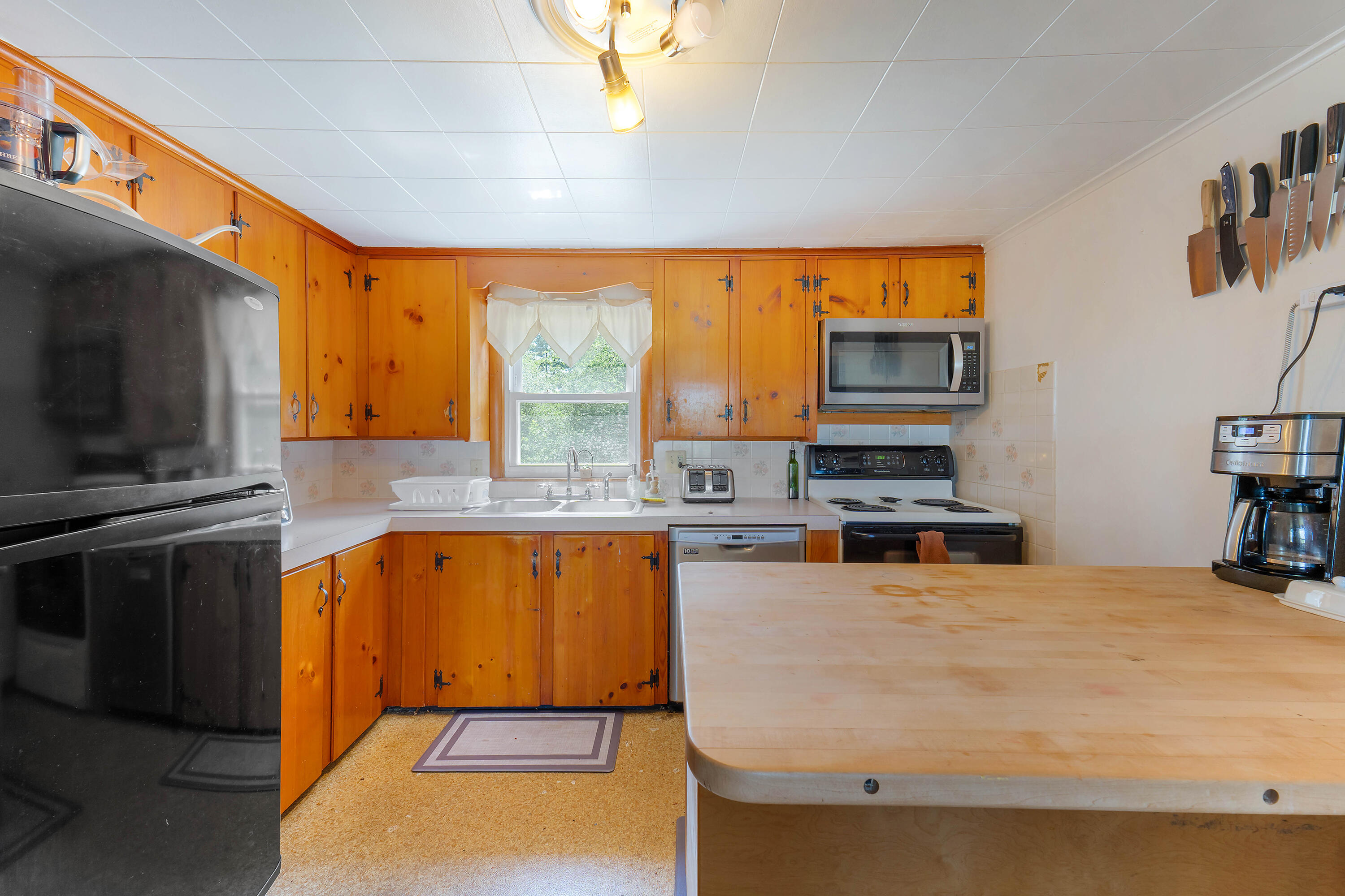911 Spring Street Westbrook, ME 04092 - Photo 14 of 37 911 Spring St_111