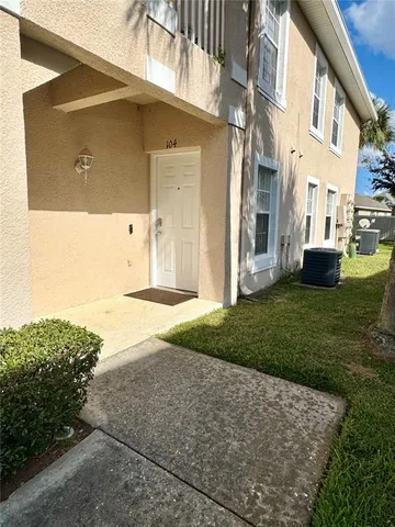 $207,000 | 13415 Fairway Glen Drive, Unit 104, Orlando, FL 32824