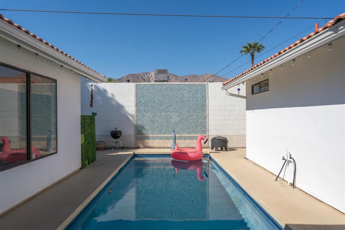 52695 Avenida Bermudas La Quinta, CA 92253 - Photo 15 of 49 a view of roof deck with patio