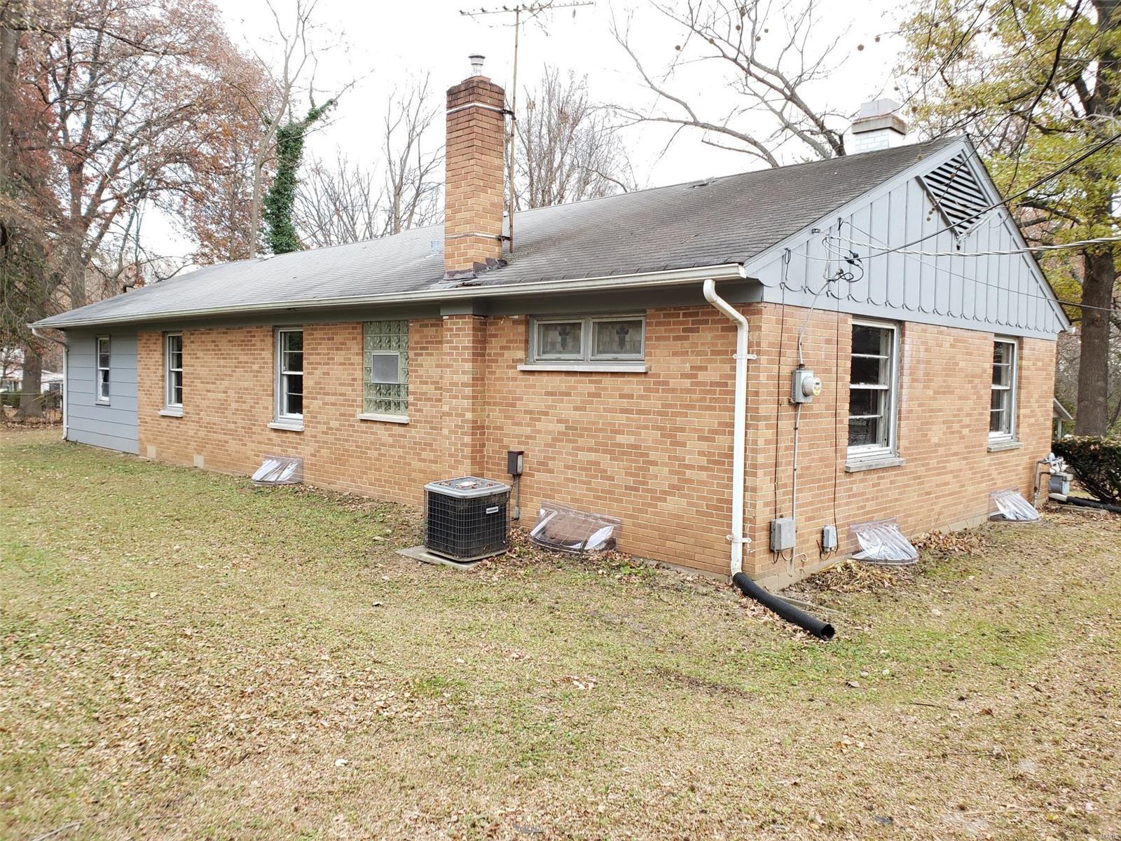 917 Roussillon Court St. Louis, MO 63135 - Photo 18 of 18 Gallery Image 18
