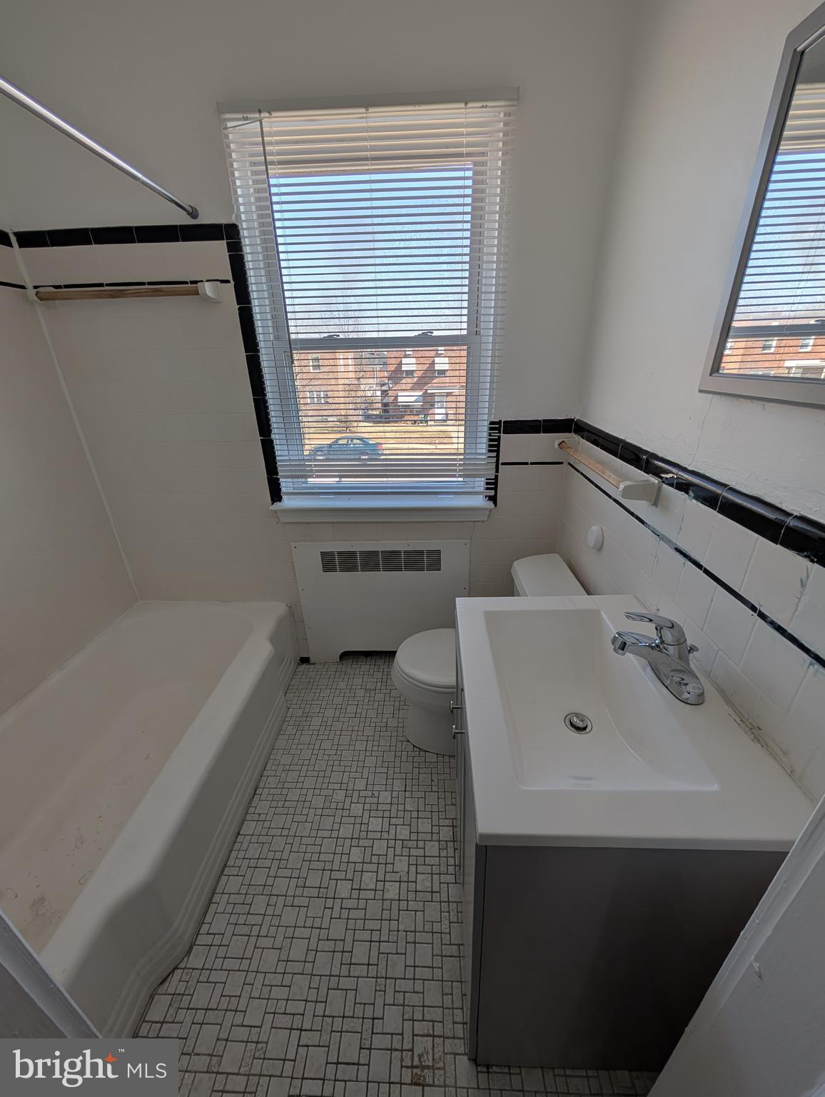 8608 Chestnut Oak Road Parkville, MD 21234 - Photo 23 of 33