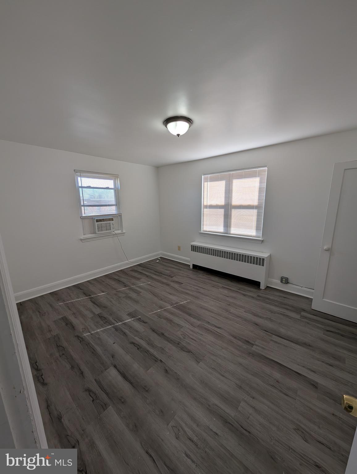 8608 Chestnut Oak Road Parkville, MD 21234 - Photo 4 of 33