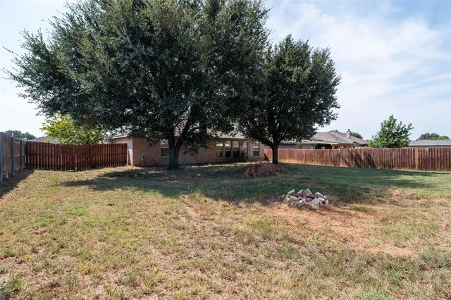 $315,000 | 3018 Stroll Drive, Granbury, TX 76049