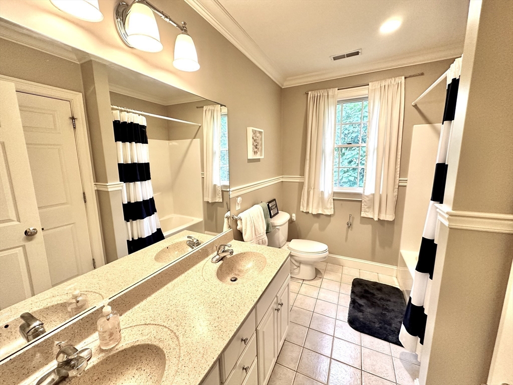 77 Hackensack Road Chestnut Hill, MA 02467 - Photo 17 of 23