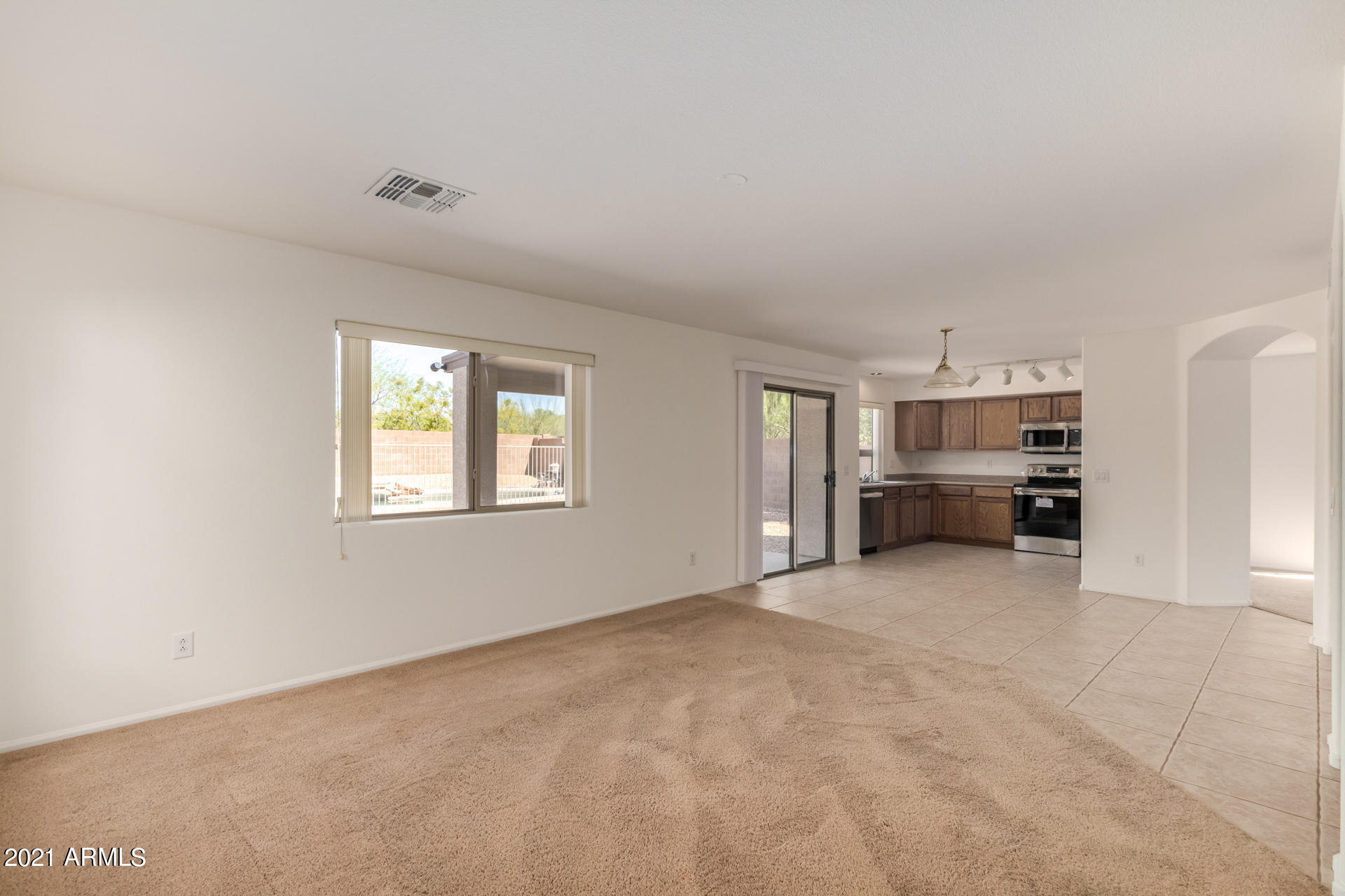 2514 West Red Fox Road Phoenix, AZ 85085 - Photo 11 of 34 0010-RedFox-10