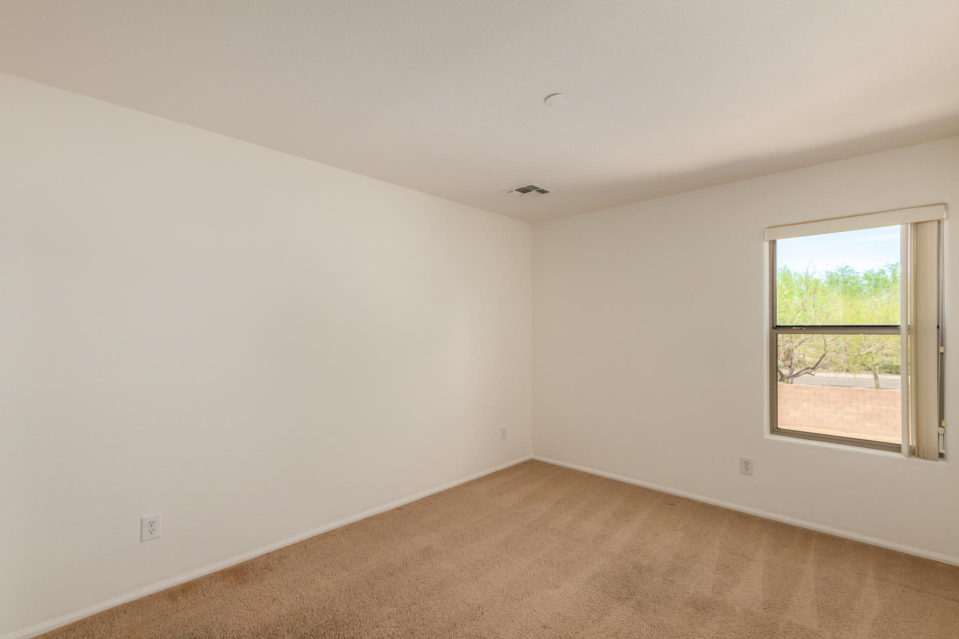 2514 West Red Fox Road Phoenix, AZ 85085 - Photo 12 of 34 0011-RedFox-12