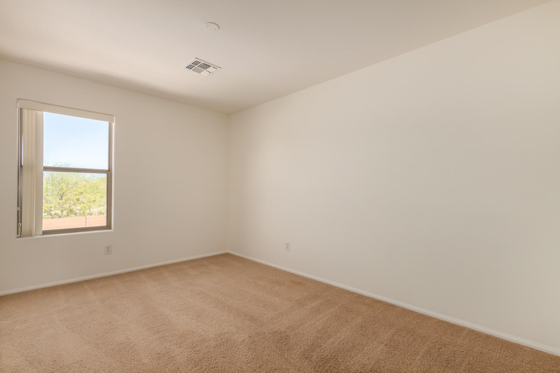 2514 West Red Fox Road Phoenix, AZ 85085 - Photo 17 of 34 0016-RedFox-16