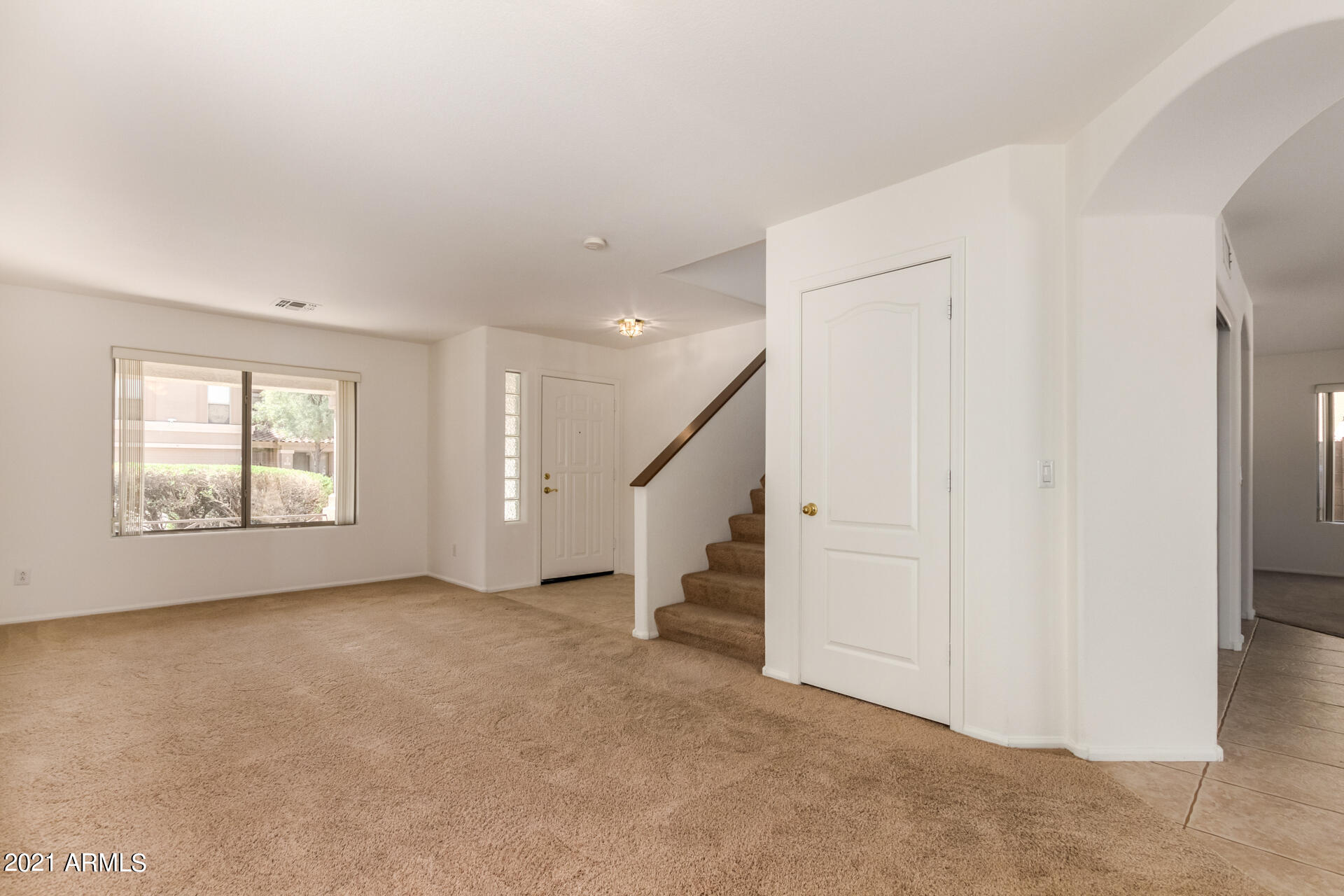2514 West Red Fox Road Phoenix, AZ 85085 - Photo 4 of 34 0003-RedFox-3