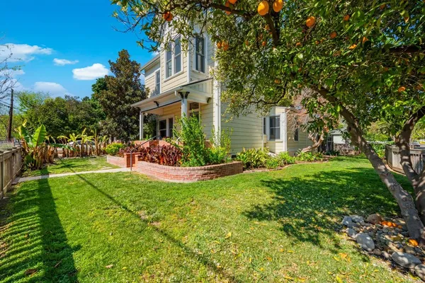 a view of garden with patio