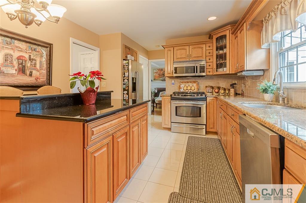346 Rahway Road Edison, NJ 08820 - Photo 12 of 32 Gallery Image 12