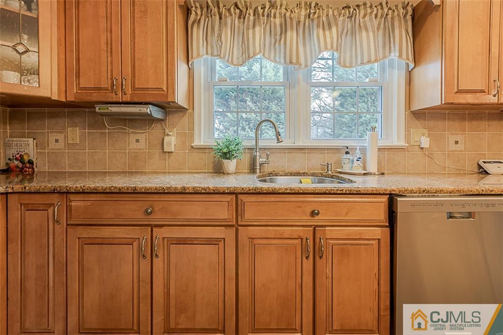 346 Rahway Road Edison, NJ 08820 - Photo 13 of 32 Gallery Image 13