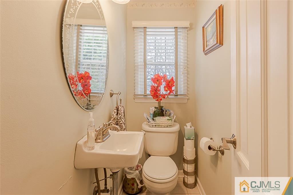 346 Rahway Road Edison, NJ 08820 - Photo 15 of 32 Gallery Image 15