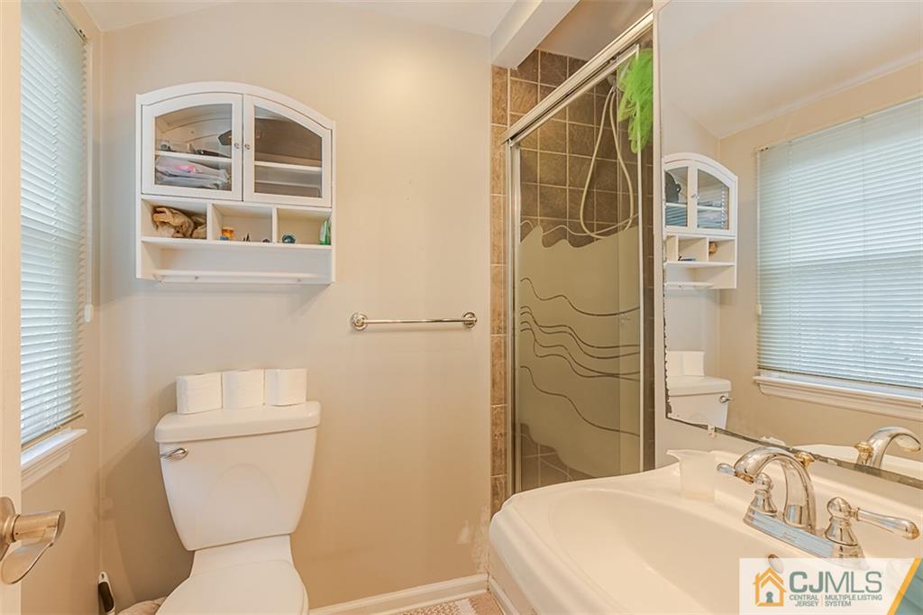 346 Rahway Road Edison, NJ 08820 - Photo 25 of 32 Gallery Image 25