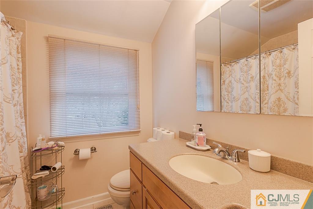 346 Rahway Road Edison, NJ 08820 - Photo 28 of 32 Gallery Image 28
