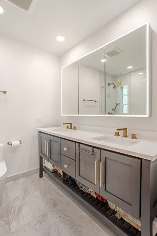 $5,800 | 715 Lamon Avenue, Wilmette, IL 60091