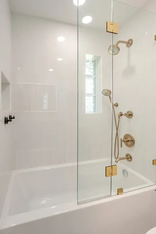 $5,800 | 715 Lamon Avenue, Wilmette, IL 60091