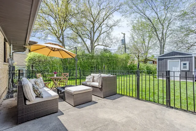 $5,800 | 715 Lamon Avenue, Wilmette, IL 60091