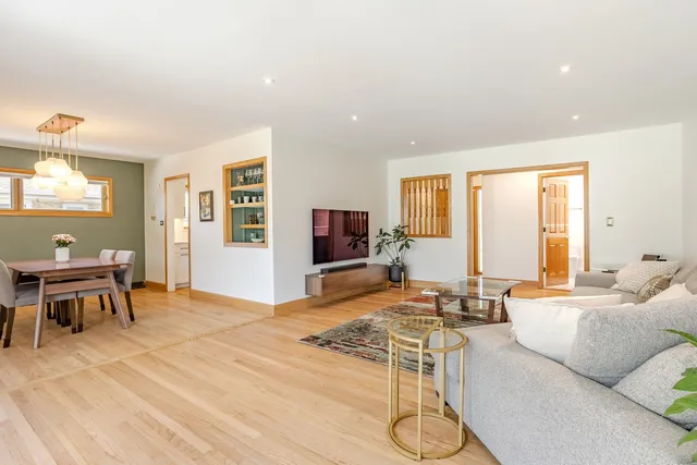 $5,800 | 715 Lamon Avenue, Wilmette, IL 60091