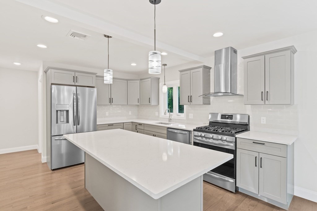 47 Toscano Way, Unit 47 Randolph, MA 02368 - Photo 5 of 37 Gallery Image 5