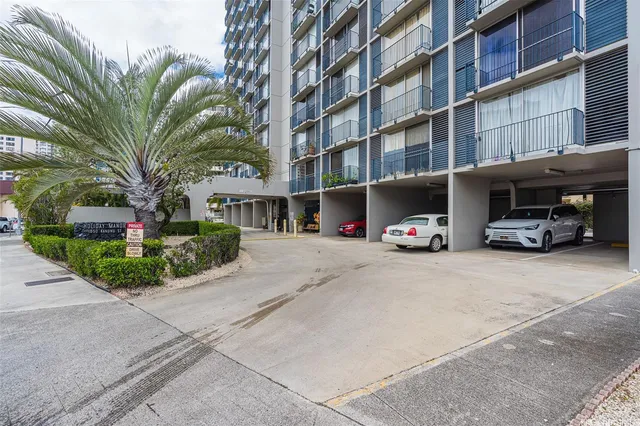 $1,550 | 1650 Kanunu Street, Unit 1213, Honolulu, HI 96814