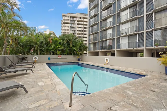 $1,550 | 1650 Kanunu Street, Unit 1213, Honolulu, HI 96814