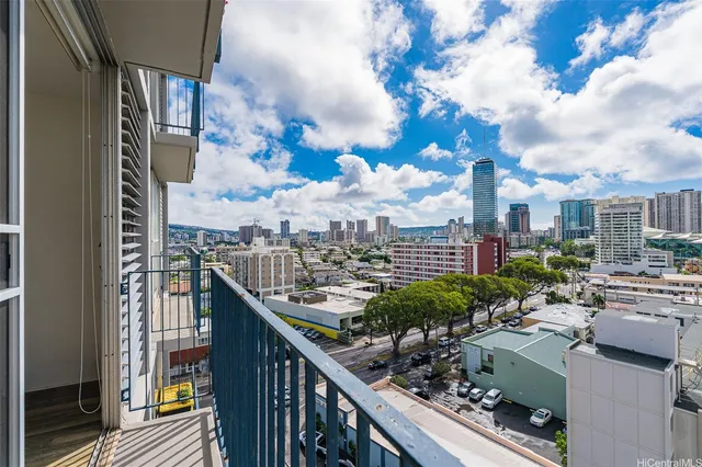$1,550 | 1650 Kanunu Street, Unit 1213, Honolulu, HI 96814