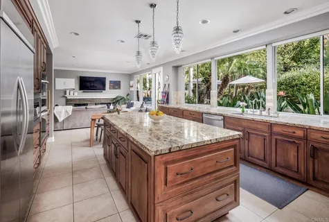 $2,349,000 | 3459 Paseo Ancho, Carlsbad, CA 92009