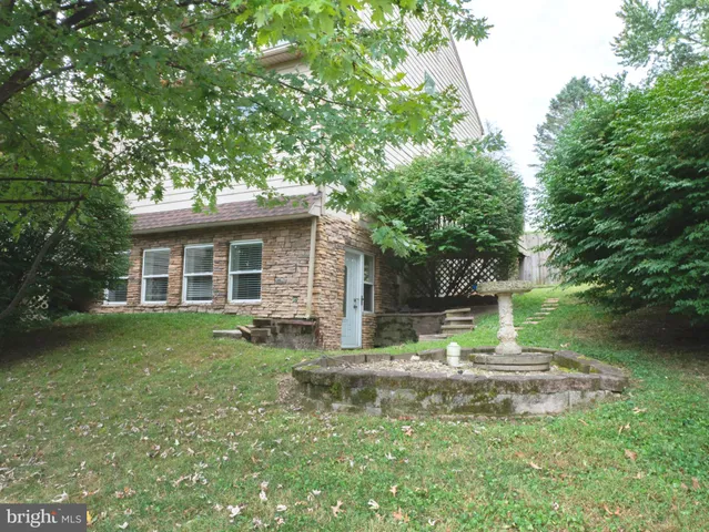 $449,500 | 160 Church Street, Seven Valleys, PA 17360