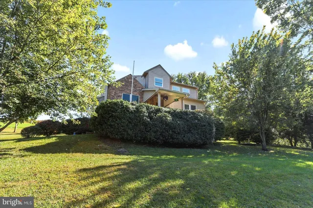 $449,500 | 160 Church Street, Seven Valleys, PA 17360