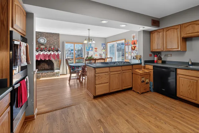 $410,000 | 6606 Silver Lake Road, Cary, IL 60013