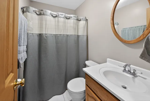 $410,000 | 6606 Silver Lake Road, Cary, IL 60013