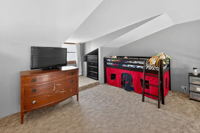 $410,000 | 6606 Silver Lake Road, Cary, IL 60013