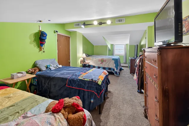 $410,000 | 6606 Silver Lake Road, Cary, IL 60013