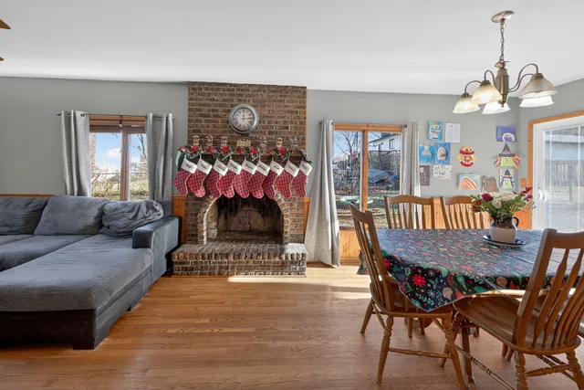 $410,000 | 6606 Silver Lake Road, Cary, IL 60013