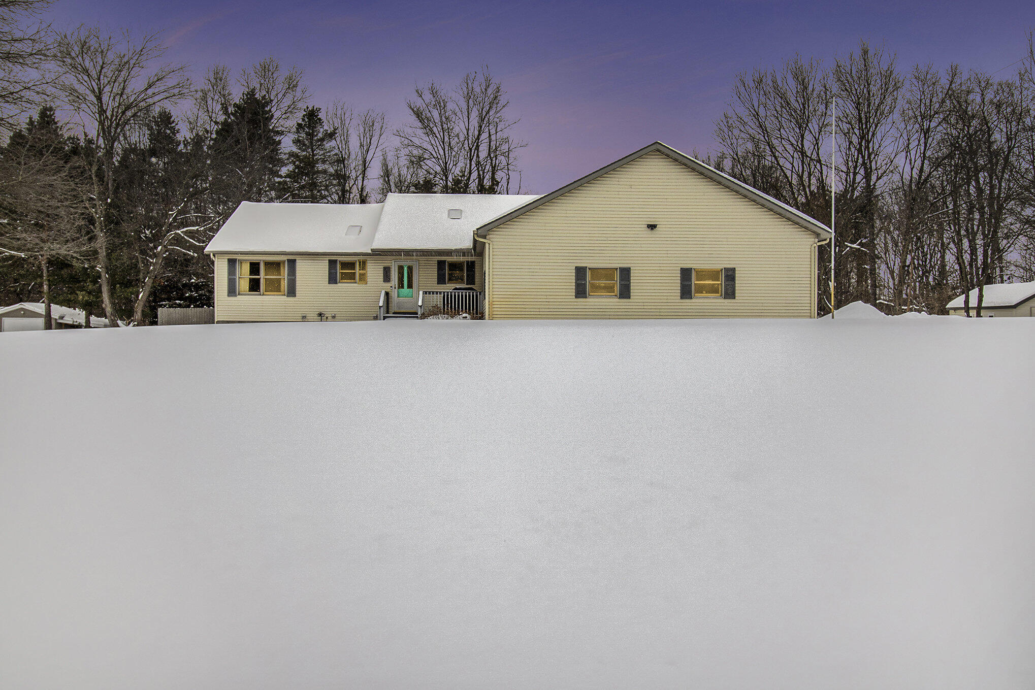 3762 West Hansen Road Ludington, MI 49431 - Photo 5 of 41 001_5r6a4023-_498