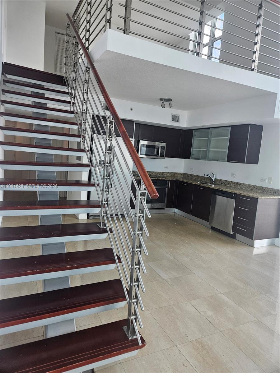 41 Southeast 5th Street, Unit 1517 Miami, FL 33131 - Photo 16 of 62