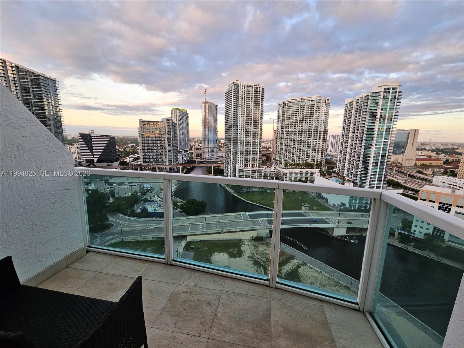 41 Southeast 5th Street, Unit 1517 Miami, FL 33131 - Photo 46 of 62
